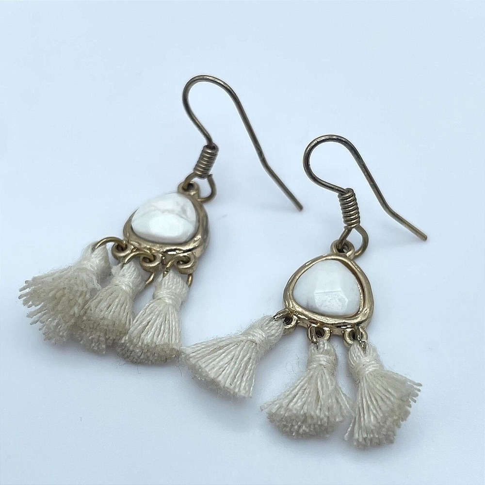 Boho-Chic Western Gold-Tone Howlite Center Tassel Dangle French Hook Earrings